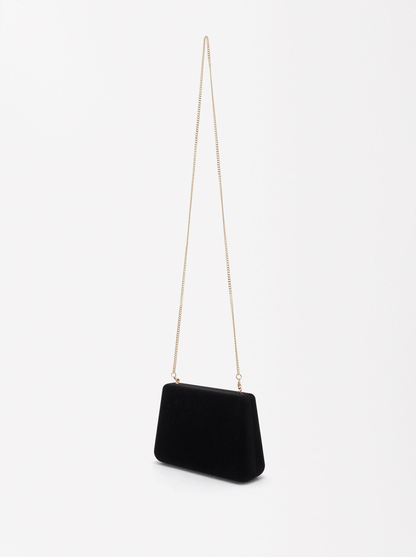 PARTY CLUTCH WITH CHAIN HANDLE