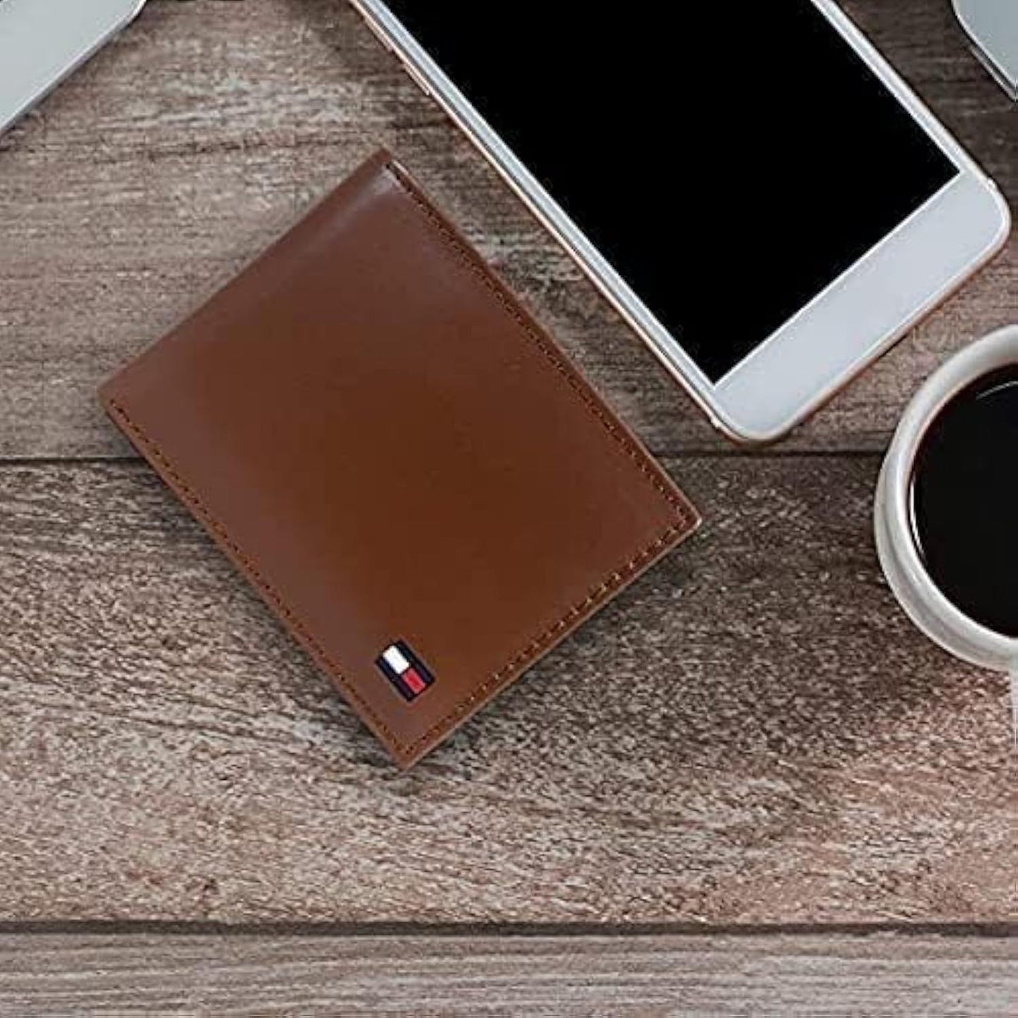 Tommy Hilfiger Men Wallet